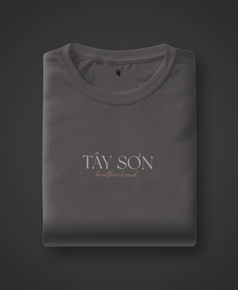 product-001-b.jpg T-Shirt Name 2 - Imagem 3